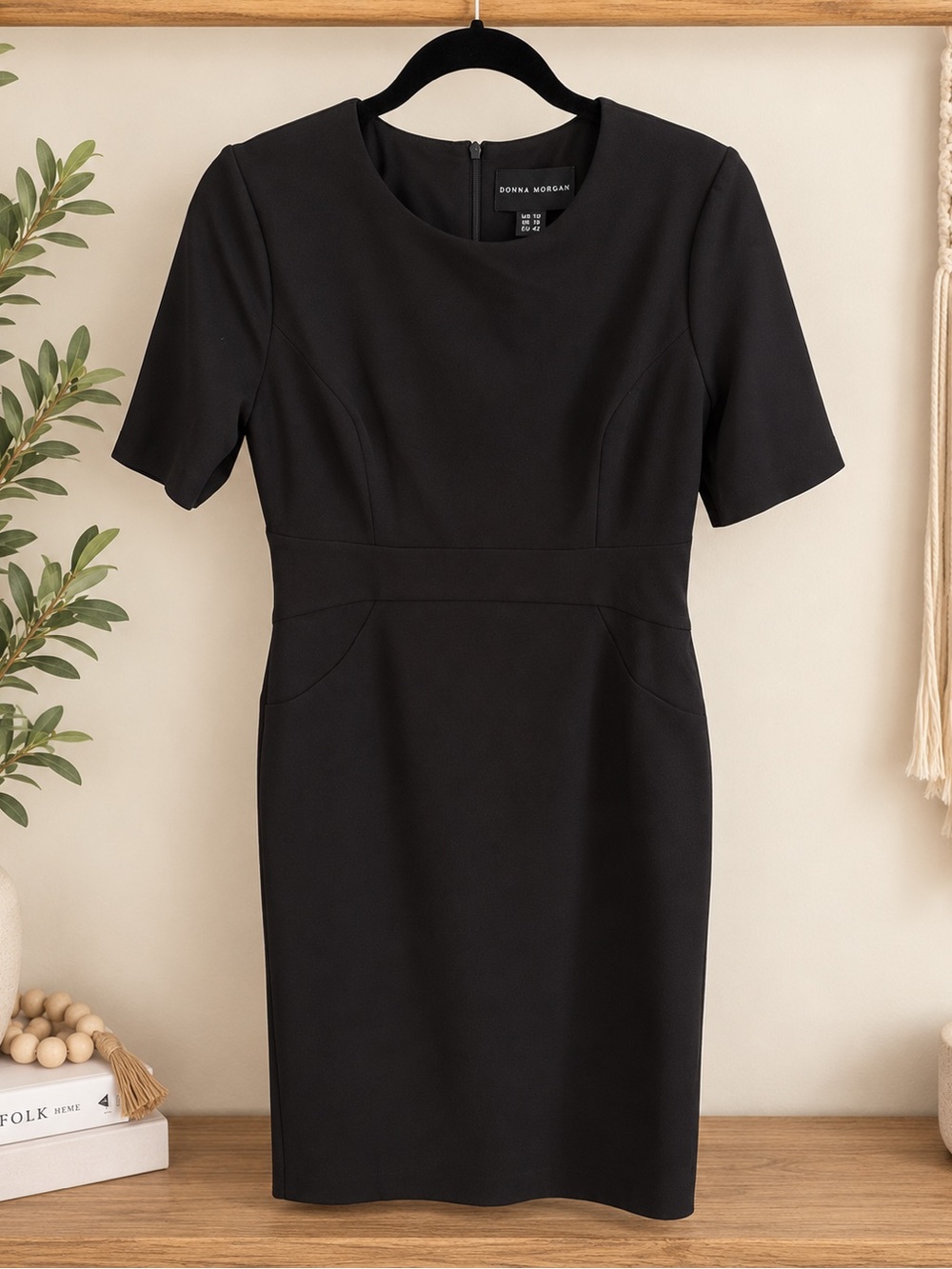 Donna Morgan Black Short Sleeve Sheath Dress with Princess Seams